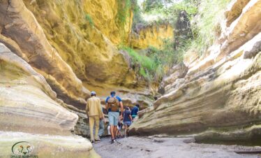 divulge_adventures hells gate national park, wildebeest migration safari