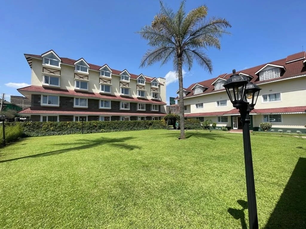midland hotel nakuru national park